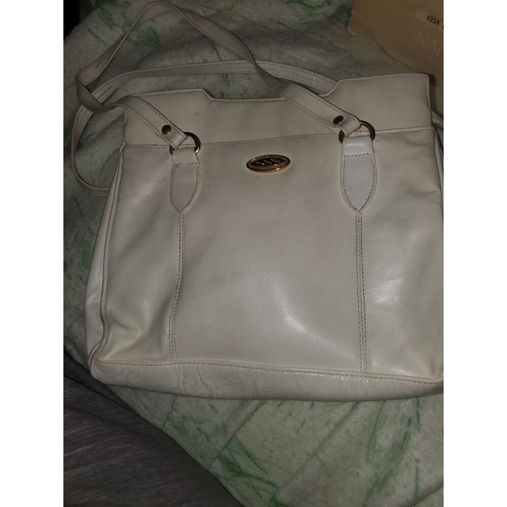 Vintage off-white leather purse